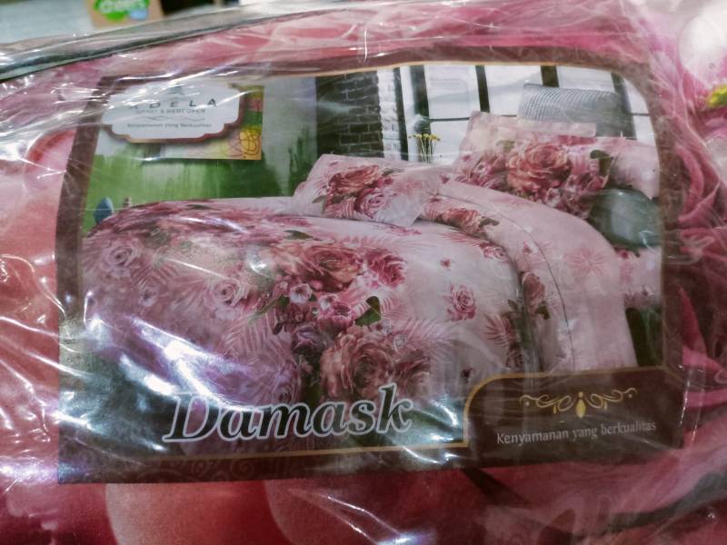 BED COVER DAMASK 180
