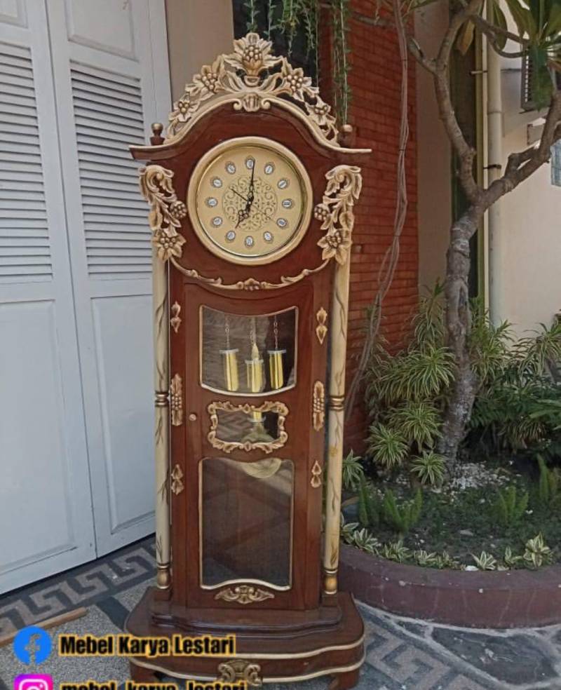 JAM MAWAR ANGGUR