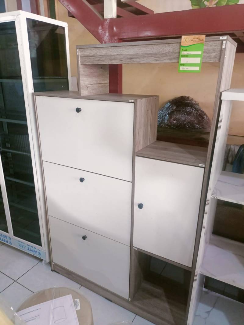 RAK SEPATU ASTRO CENTURY SR101